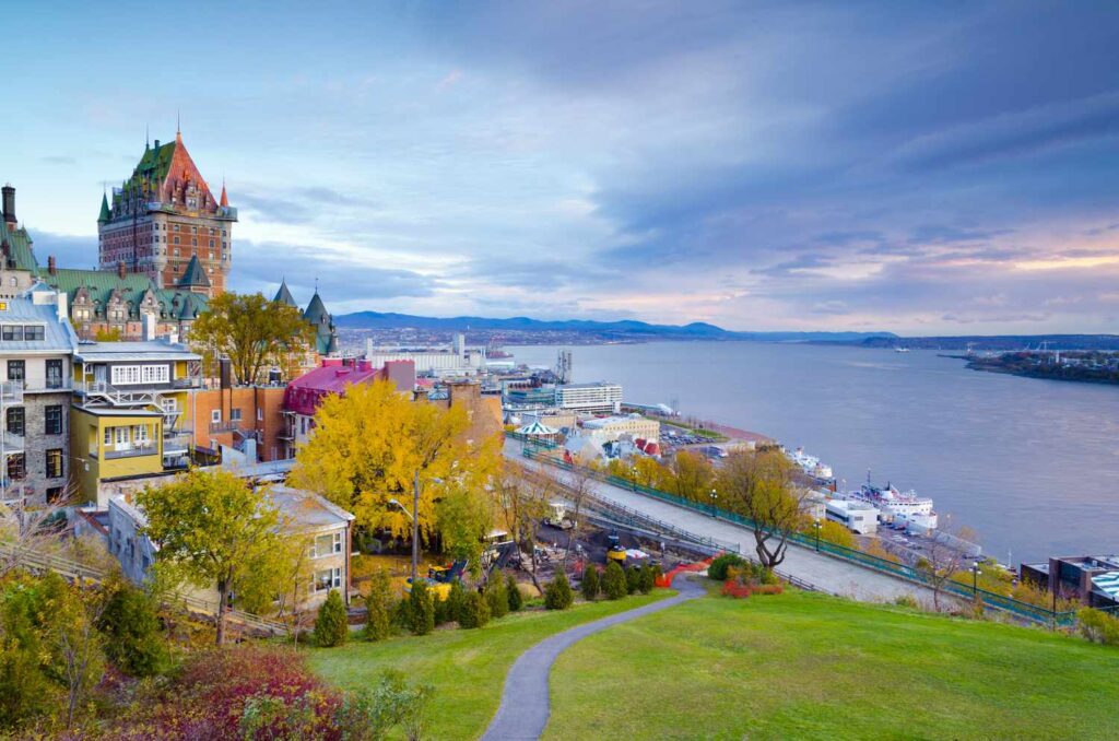 Best Place to Visit in Canada for First Time