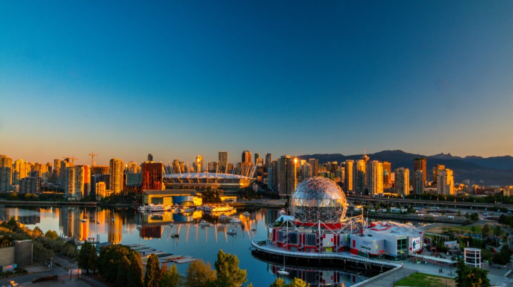 Best Place to Visit in Canada for First Time